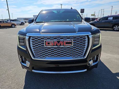 Used 2022 GMC Yukon Denali image 8