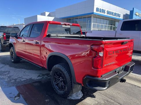 Used 2023 Chevrolet Silverado 1500 ZR2 w/ Technology Package image 7