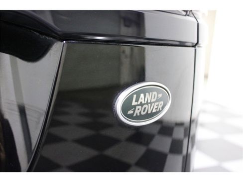 Used 2019 Land Rover Range Rover Velar R-Dynamic SE image 19