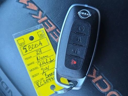 Used 2024 Nissan Pathfinder Rock Creek AWD/4WD image 7