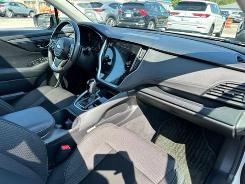 Used 2024 Subaru Outback Premium AWD/4WD image 24