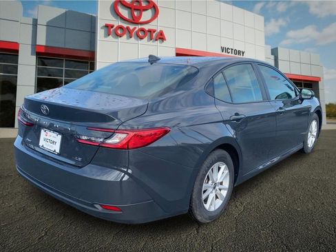Used 2025 Toyota Camry LE FWD image 3