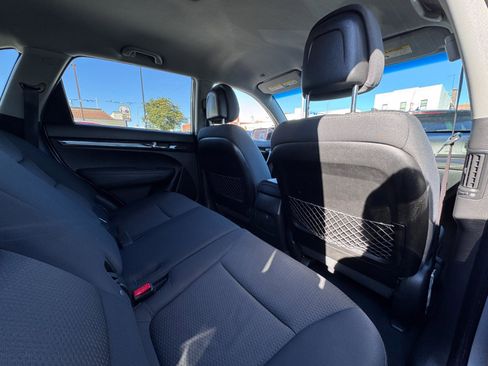 Used 2012 Kia Sorento LX w/ Convenience Pkg image 27