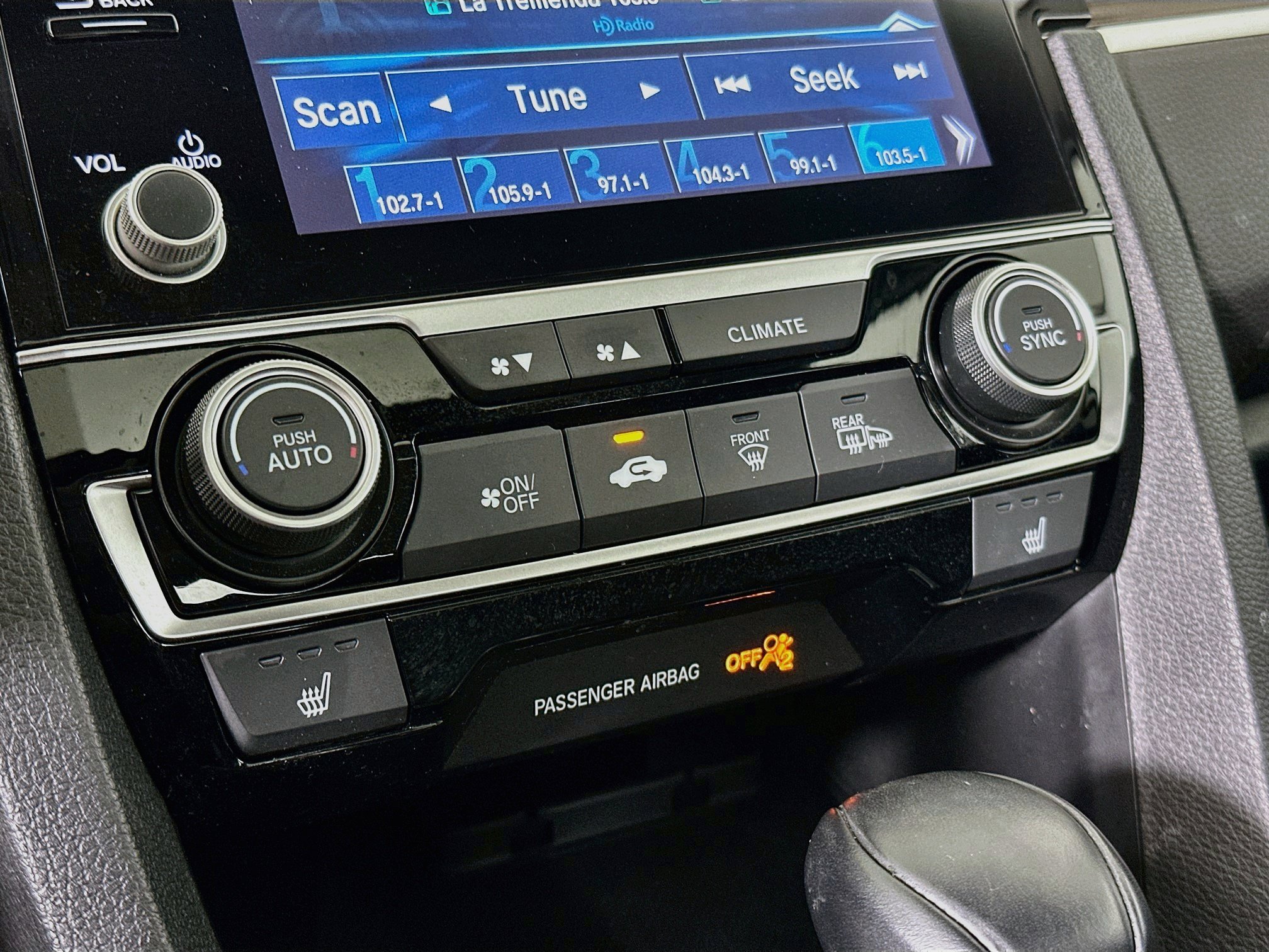 Used 2019 Honda Civic EX image 22