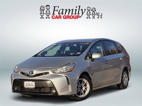 Used 2015 Toyota Prius V Three image 1