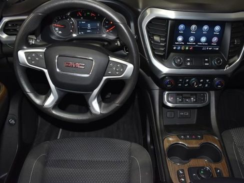 Used 2023 GMC Acadia SLE w/ Driver Convenience Package image 15