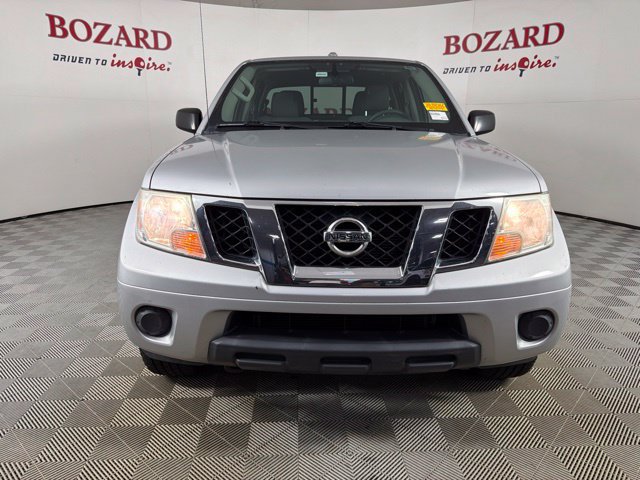 Used 2018 Nissan Frontier SV AWD/4WD image 2