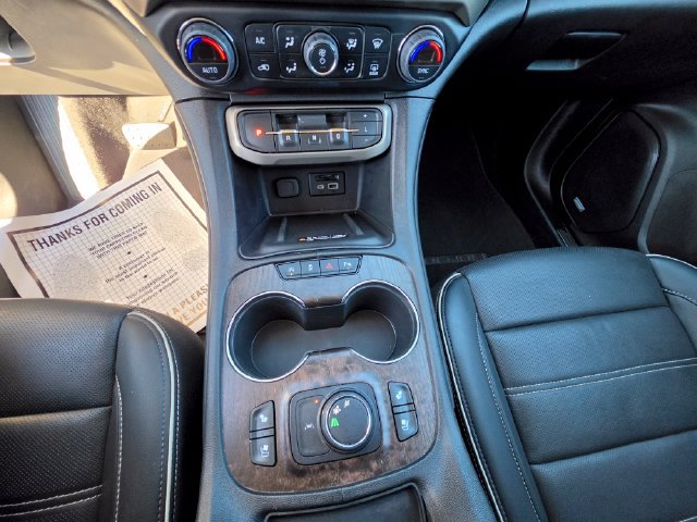 Used 2023 GMC Acadia Denali w/ Denali Technology Package FWD image 14