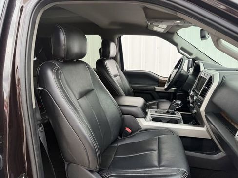 Used 2019 Ford F150 Lariat image 28