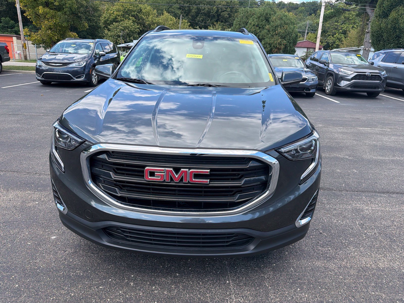 Used 2021 GMC Terrain SLE w/ Driver Convenience Package FWD image 8