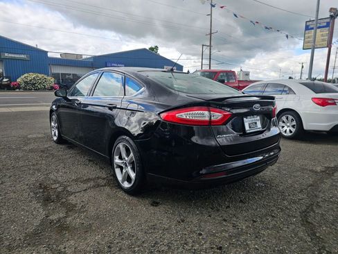 Used 2016 Ford Fusion S w/ Equipment Group 101A FWD image 5