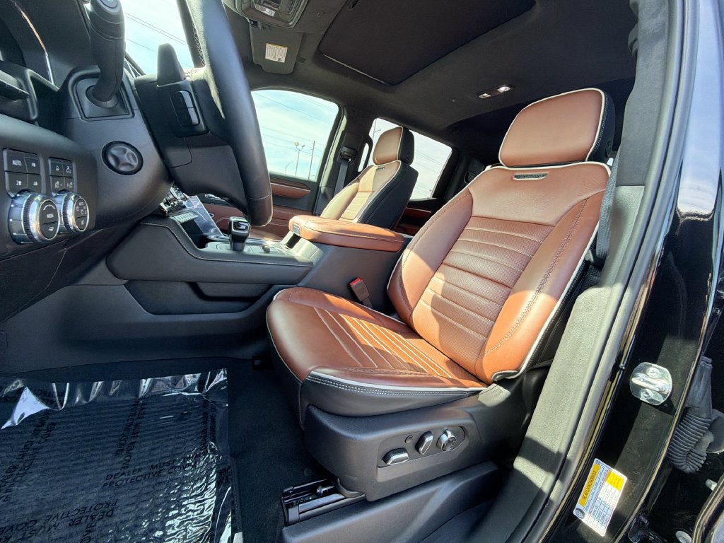 Used 2025 GMC Sierra 1500 Denali Ultimate AWD/4WD image 17