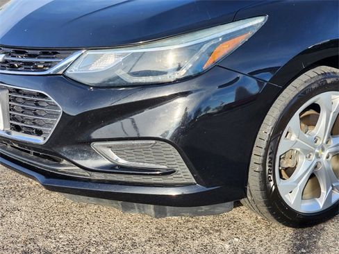 Used 2018 Chevrolet Cruze Premier w/ Enhanced Convenience Package image 8