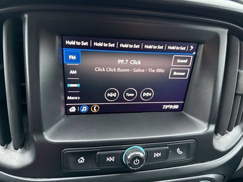 Used 2022 Chevrolet Colorado W/T AWD/4WD image 16