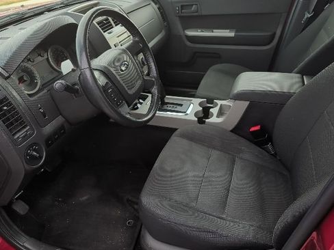 Used 2009 Ford Escape XLT image 4