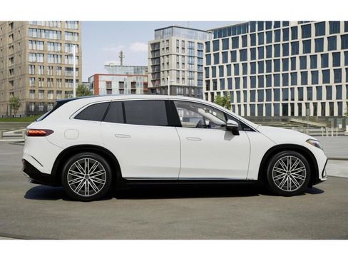 Used 2023 Mercedes-Benz EQS 580 4MATIC SUV image 19