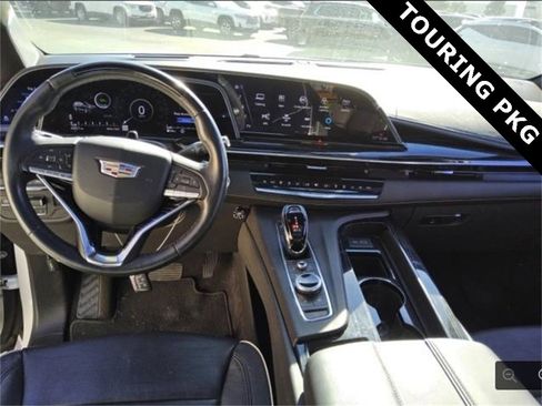 Used 2022 Cadillac Escalade ESV Sport w/ Touring Package image 10