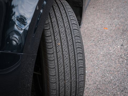 Used 2023 Ford Maverick XLT image 12