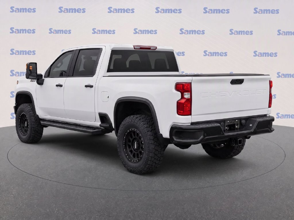 Used 2024 Chevrolet Silverado 2500 Custom w/ Custom Value Package AWD/4WD image 4