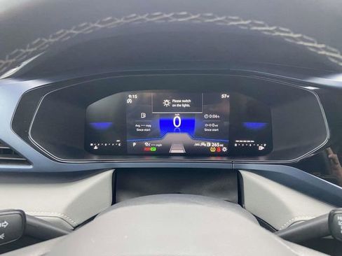 Used 2024 Volkswagen Taos SE image 20