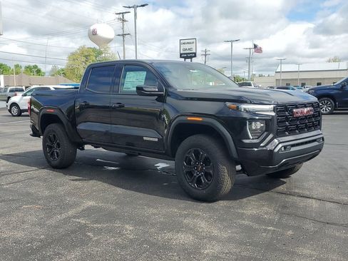 New 2025 GMC Canyon Elevation w/ Convenience Package image 2