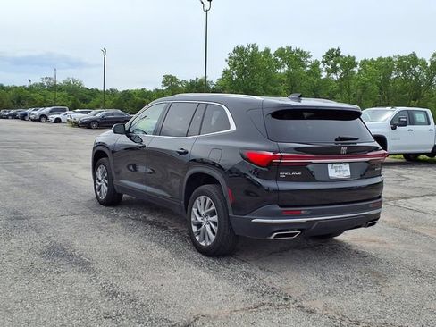 Used 2025 Buick Enclave Preferred AWD/4WD image 8