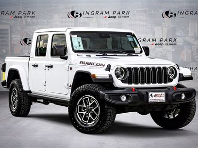 New 2025 Jeep Gladiator Rubicon w/ Convenience Group