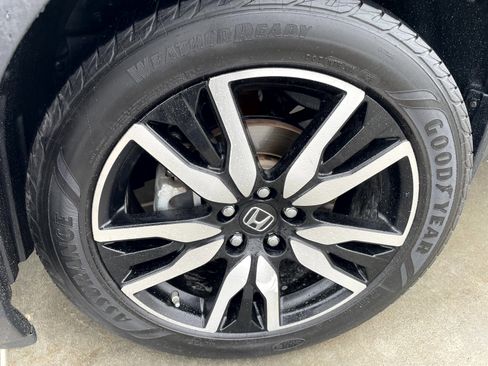 Used 2021 Honda Pilot Elite image 6