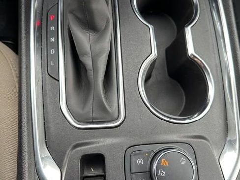 Used 2023 Chevrolet Traverse LS w/ Safety Package image 24