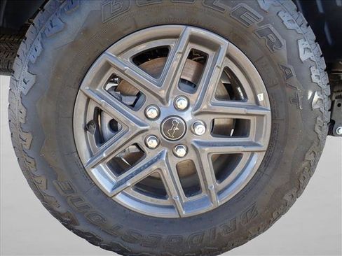 New 2025 Jeep Gladiator Sport AWD/4WD image 7