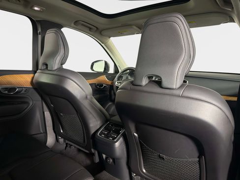 Used 2025 Volvo XC90 B6 Plus AWD/4WD image 30