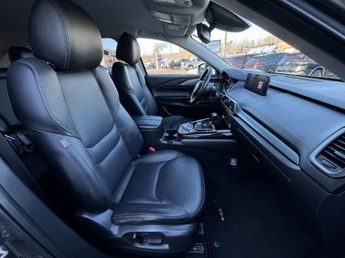 Used 2022 MAZDA CX-9 Touring image 12