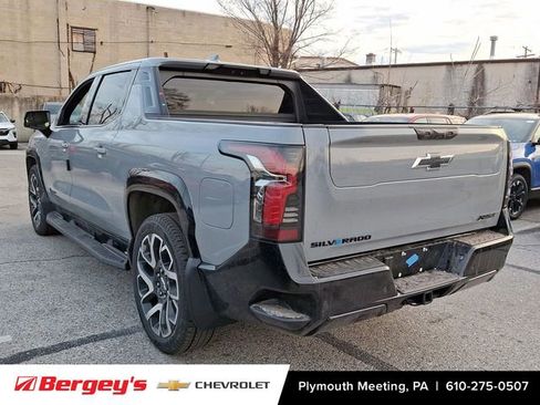New 2025 Chevrolet Silverado EV RST AWD/4WD image 4