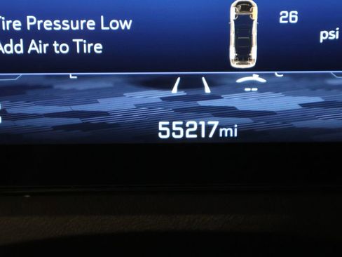 Used 2024 Chevrolet Traverse LT AWD/4WD image 37