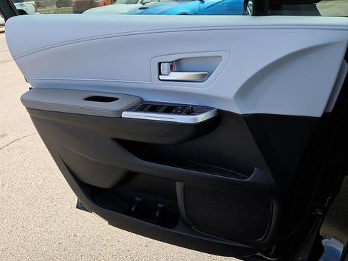 Certified 2026 Toyota Sienna XLE image 15