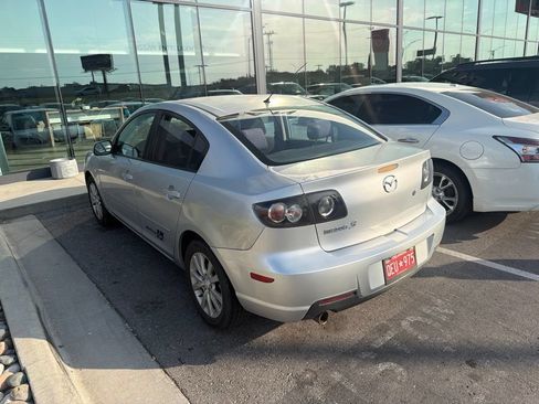 Used 2007 MAZDA MAZDA3 i Touring FWD image 6