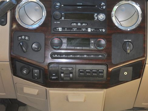 Used 2008 Ford F350 Lariat AWD/4WD image 34