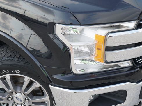 Used 2020 Ford F150 Lariat AWD/4WD image 3