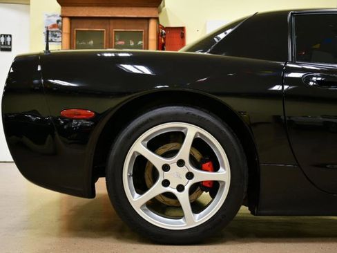 Used 1999 Chevrolet Corvette Coupe image 51