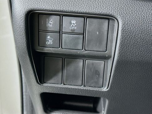 Used 2018 Honda CR-V EX image 17