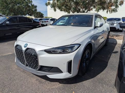 Certified 2022 BMW i4 eDrive40 w/ Parking Assistance Package RWD image 2