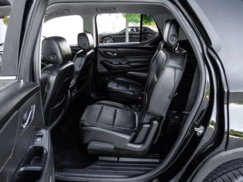 Used 2018 Chevrolet Traverse LT AWD/4WD image 37