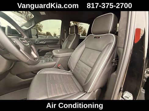 Used 2025 GMC Sierra 2500 AT4X image 13