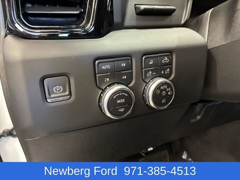 Used 2024 GMC Sierra 2500 AT4X AWD/4WD image 24