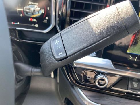 New 2026 GMC Sierra 2500 SLT w/ SLT Convenience Package AWD/4WD image 25