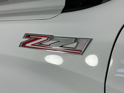 Used 2022 Chevrolet Silverado 1500 RST AWD/4WD image 28