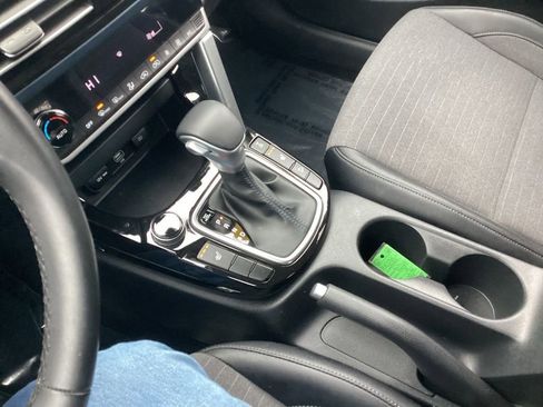 Used 2023 Kia Seltos S image 25