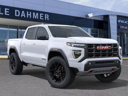 New 2025 GMC Canyon AT4 image 31