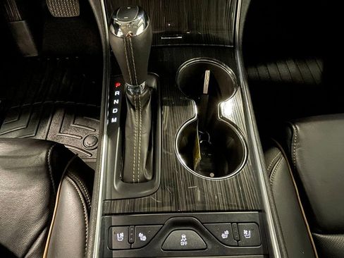 Used 2017 Chevrolet Impala Premier w/ Enhanced Convenience Package image 30