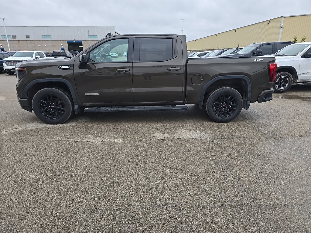 Used 2024 GMC Sierra 1500 Elevation w/ Elevation Premium Package AWD/4WD image 3